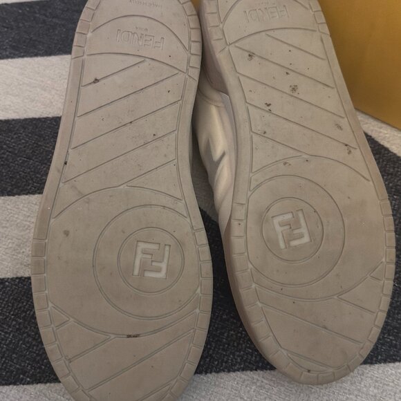 Fendi Women's Sneakers - Size 39 - Worn Once but like New - Picture 8 of 13